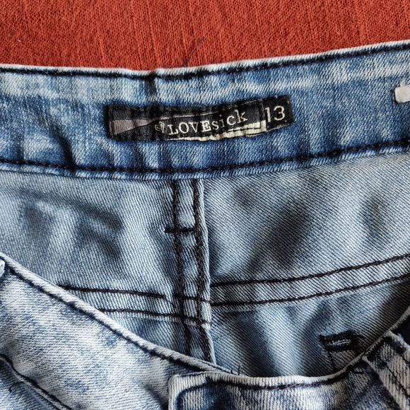 Lovesick Shorts - Picture 3 of 4